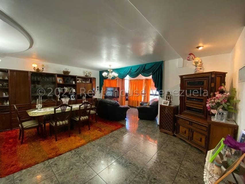 Apartamento (Penthouse) en Venta en Macuto, Vargas - 2