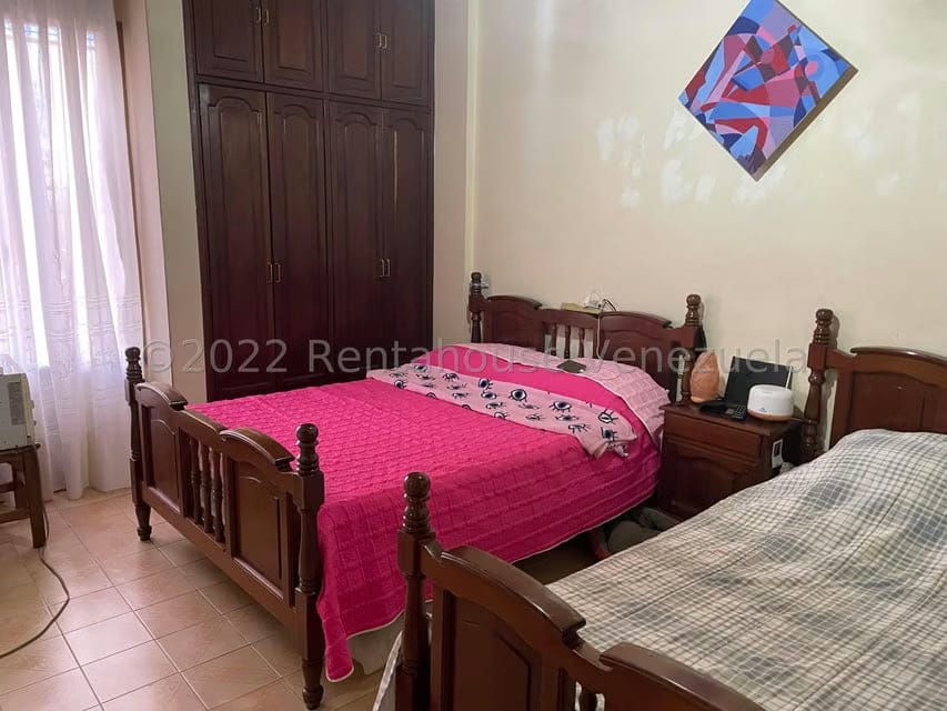 Casa (Multipes Niveles) en Venta en Guatire, Miranda - 14