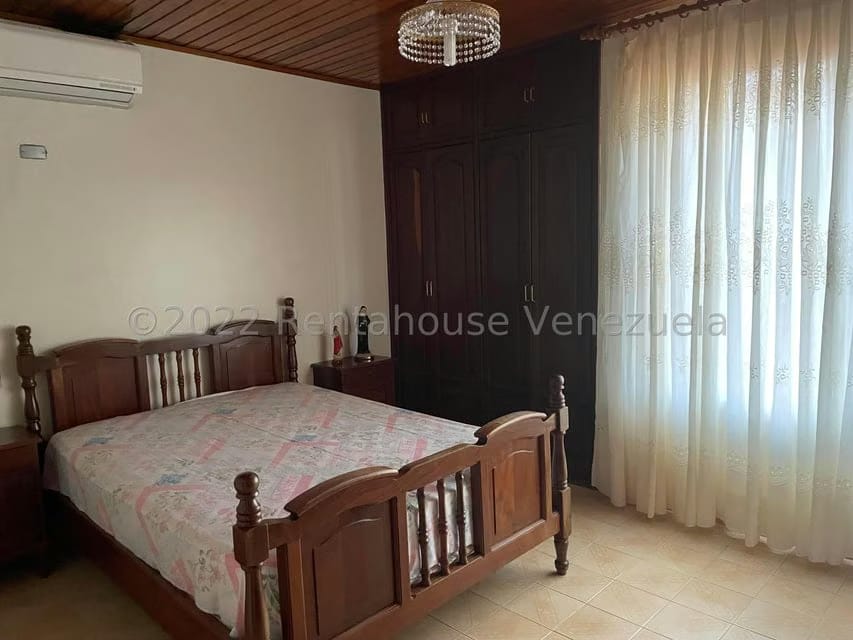 Casa (Multipes Niveles) en Venta en Guatire, Miranda - 26