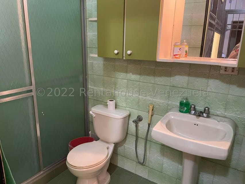 Casa (Multipes Niveles) en Venta en Guatire, Miranda - 31