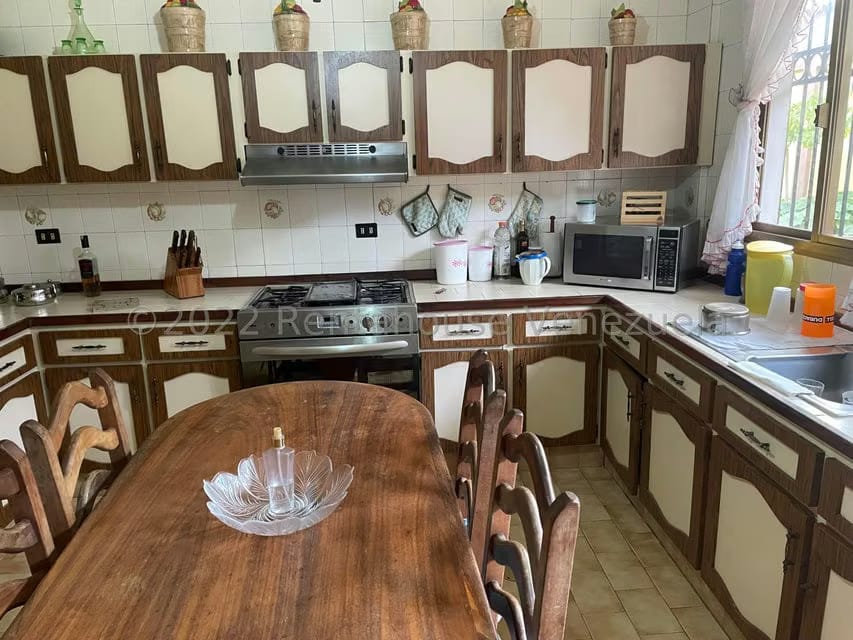 Casa (Multipes Niveles) en Venta en Guatire, Miranda - 10