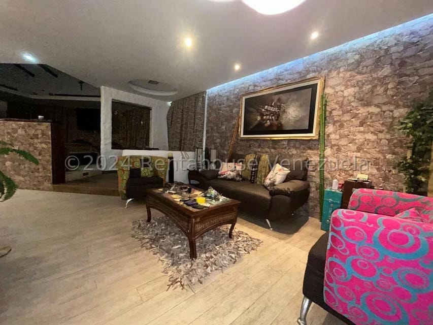 Casa (Multipes Niveles) en Venta en Monterrey, Distrito Metropolitano - 51