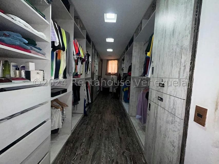 Casa (Multipes Niveles) en Venta en Monterrey, Distrito Metropolitano - 61