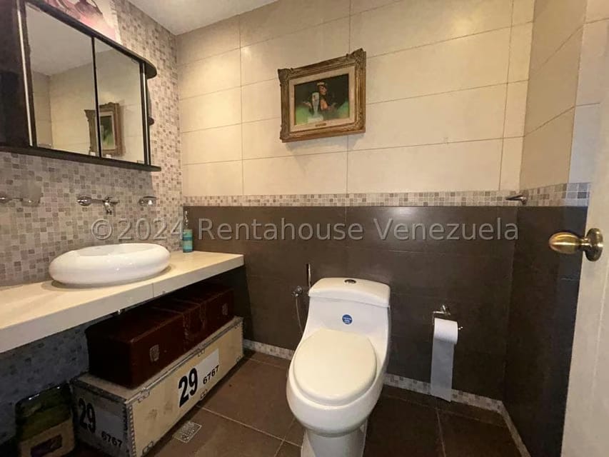 Casa (Multipes Niveles) en Venta en Monterrey, Distrito Metropolitano - 70