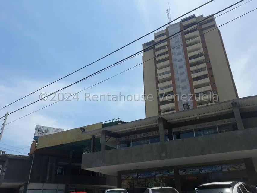 Comercial (Local Comercial) en Alquiler en Avenida Bella Vista, Zulia - 2