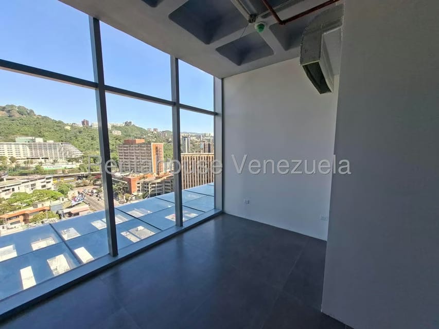 Comercial (Local Comercial) en Alquiler en Las Mercedes, Distrito Metropolitano - 7