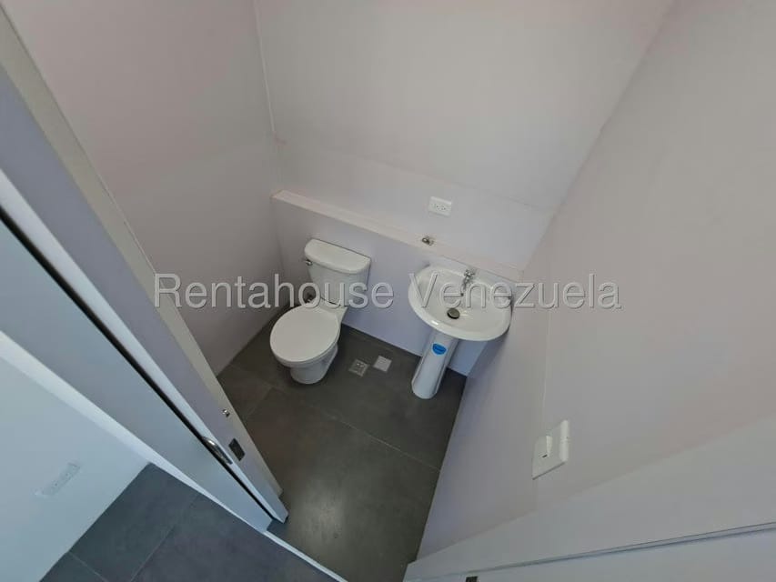Comercial (Local Comercial) en Alquiler en Las Mercedes, Distrito Metropolitano - 9