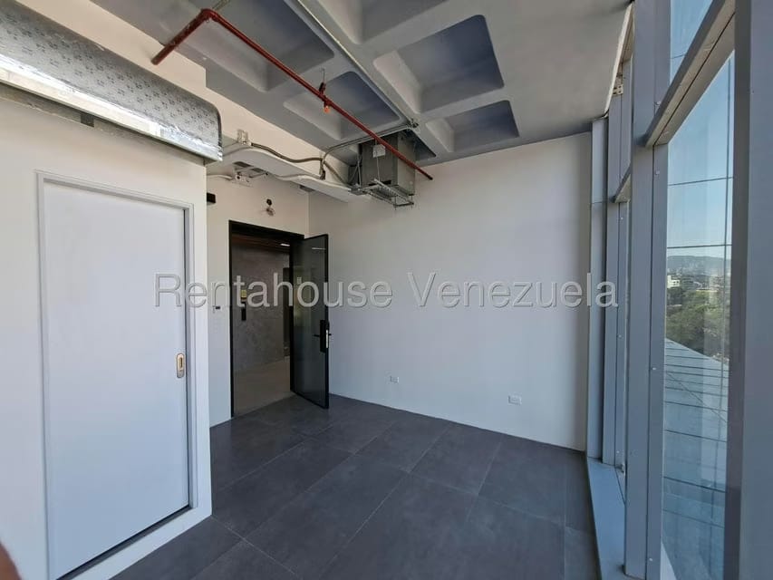 Comercial (Local Comercial) en Alquiler en Las Mercedes, Distrito Metropolitano - 10