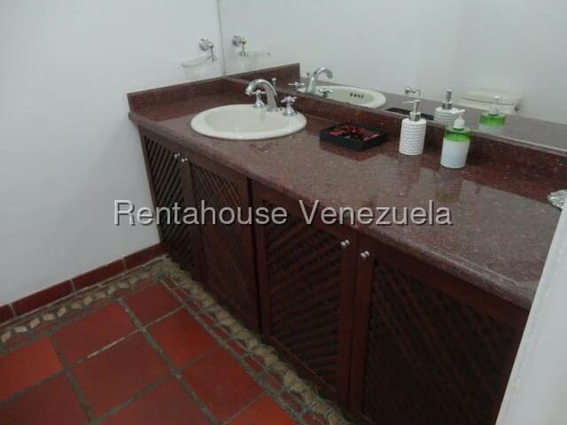 Casa (Multipes Niveles) en Alquiler en Valle Arriba, Distrito Metropolitano - 36