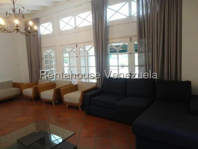 Casa (Multipes Niveles) en Alquiler en Valle Arriba, Distrito Metropolitano - 10