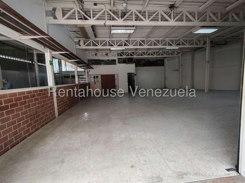 Comercial (Local Comercial) en Alquiler en Turumo, Distrito Metropolitano - 4