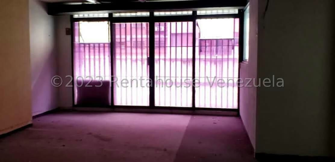 Comercial (Local Comercial) en Venta en Parroquia Catedral, Distrito Metropolitano - 7