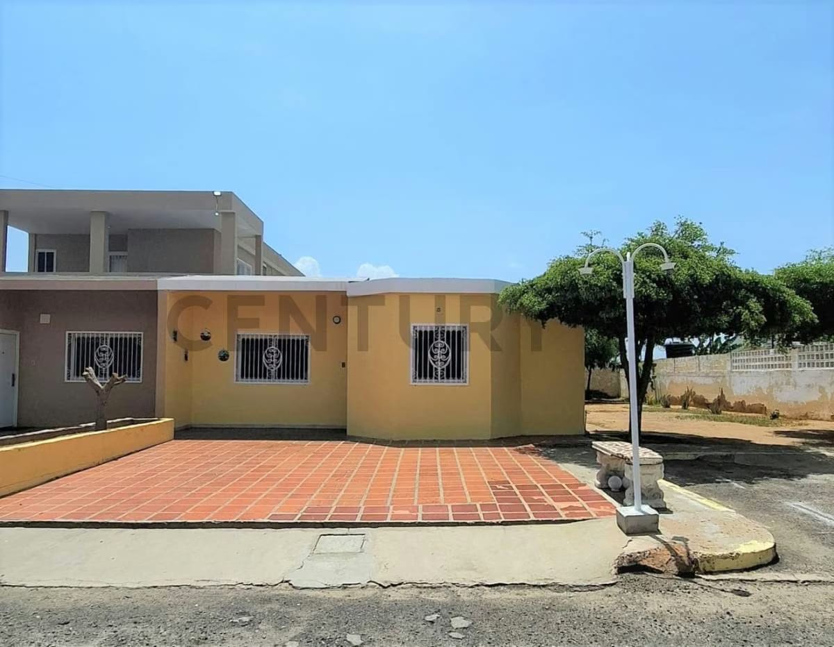 Se Vende Casa en el Conjunto Residencial Villa Santa Ana (Sector El Perú)