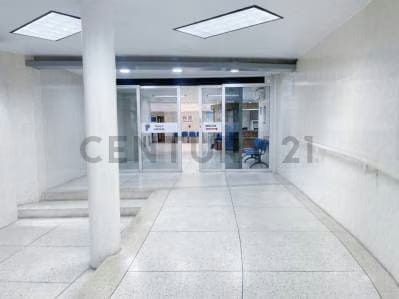 Consultorio en Venta. Clínica Puerto Ordaz - 2