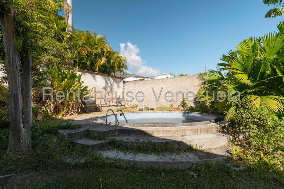 Casa (Multipes Niveles) en Venta en Los Chorros, Distrito Metropolitano - 12