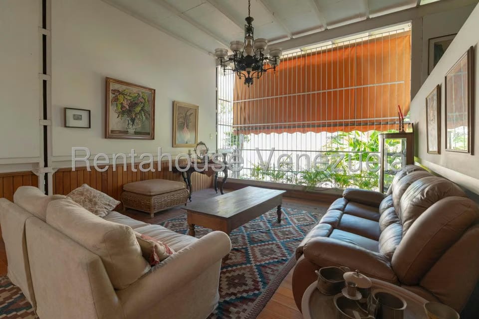 Casa (Multipes Niveles) en Venta en Los Chorros, Distrito Metropolitano - 24
