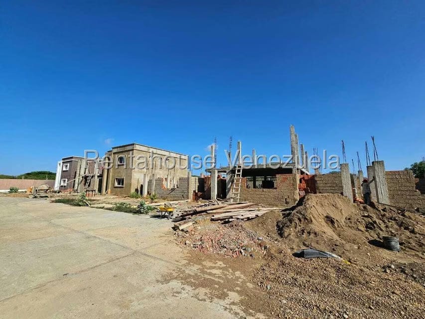 Casa (1 Nivel) en Venta en Centro, Falcon - 7