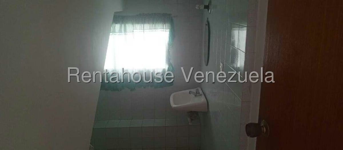 Casa (Multipes Niveles) en Venta en El Country, Trujillo - 14