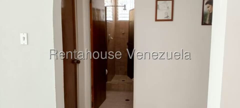 Casa (Multipes Niveles) en Venta en El Country, Trujillo - 24