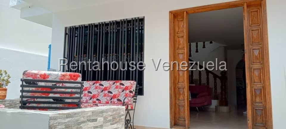 Casa (Multipes Niveles) en Venta en El Country, Trujillo - 5