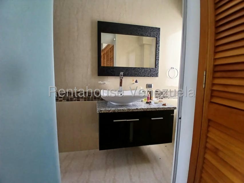 Apartamento (1 Nivel) en Venta en Mampote, Miranda - 28