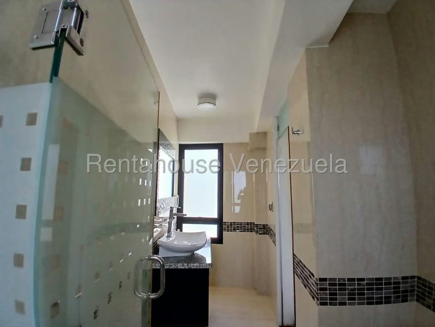 Apartamento (1 Nivel) en Venta en Mampote, Miranda - 30