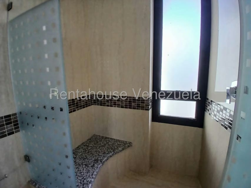 Apartamento (1 Nivel) en Venta en Mampote, Miranda - 32