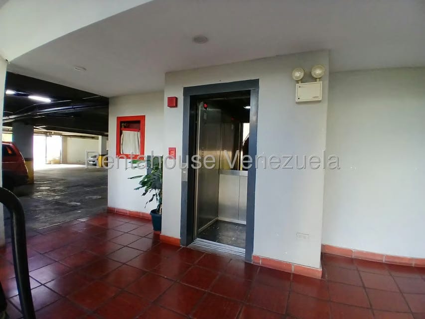 Apartamento (1 Nivel) en Venta en Mampote, Miranda - 44