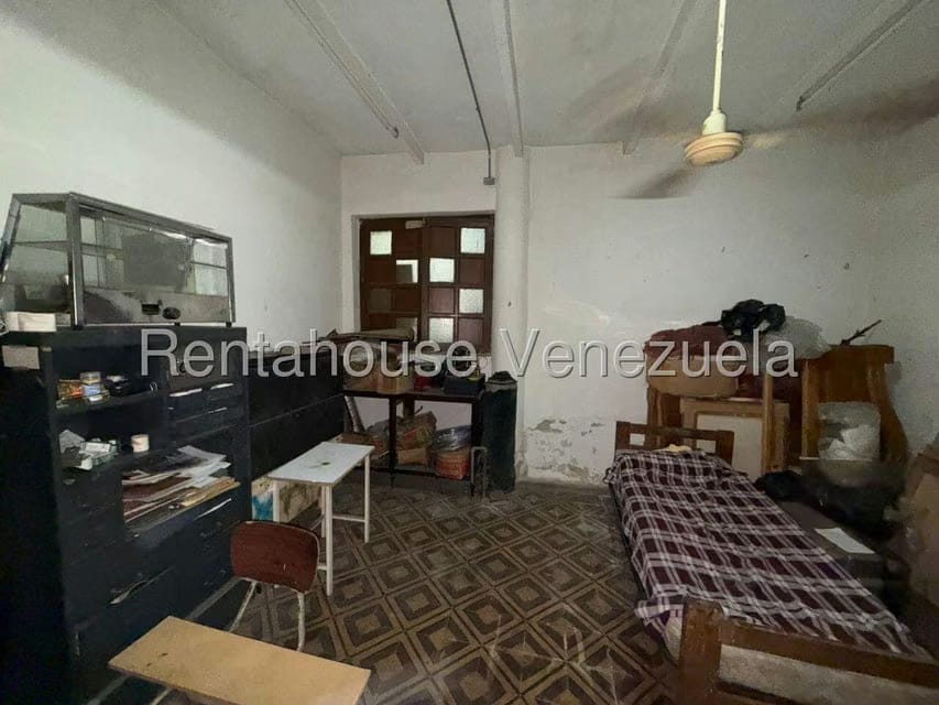 Comercial (Local Comercial) en Venta en Parroquia Santa Teresa, Distrito Metropolitano - 14