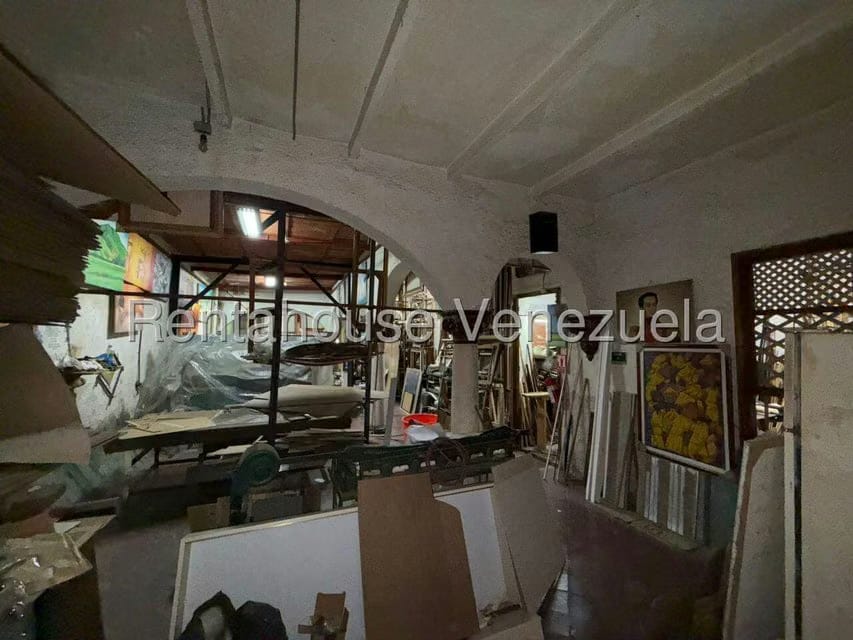 Comercial (Local Comercial) en Venta en Parroquia Santa Teresa, Distrito Metropolitano - 15