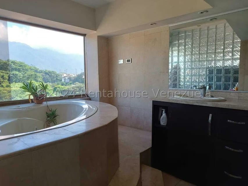 Apartamento (Duplex) en Venta en Las Acacias, Distrito Metropolitano - 18