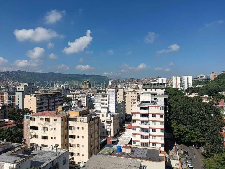 Apartamento (Duplex) en Venta en Las Acacias, Distrito Metropolitano - 3