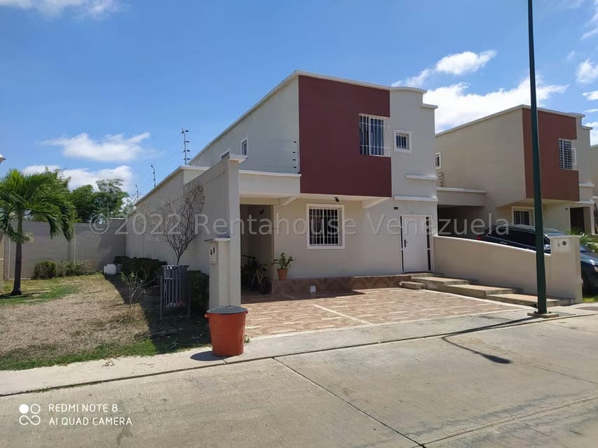Casa (1 Nivel) en Venta en Ciudad Roca, Lara - 2