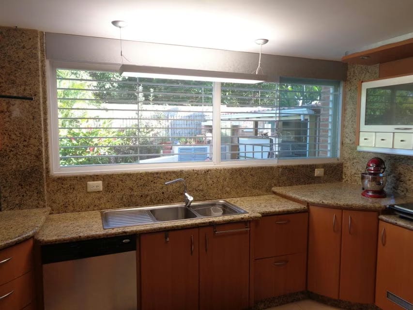 Casa (Contemporaneo) en Venta en Macaracuay, Distrito Metropolitano - 39