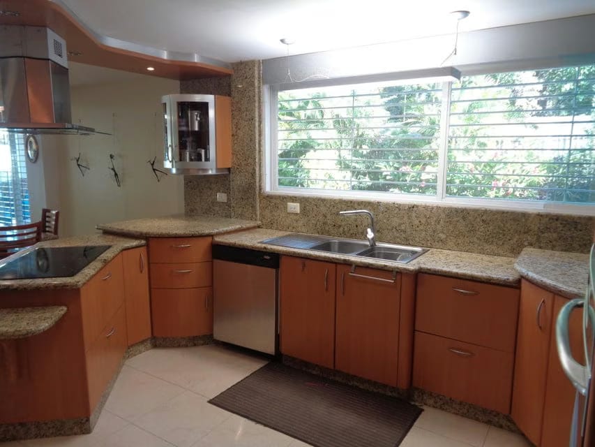 Casa (Contemporaneo) en Venta en Macaracuay, Distrito Metropolitano - 42