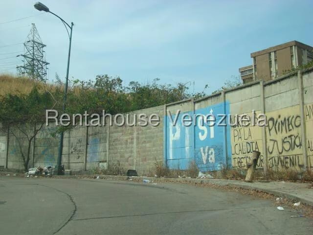 Terreno (Residencial) en Venta en El Paraiso, Distrito Metropolitano - 5