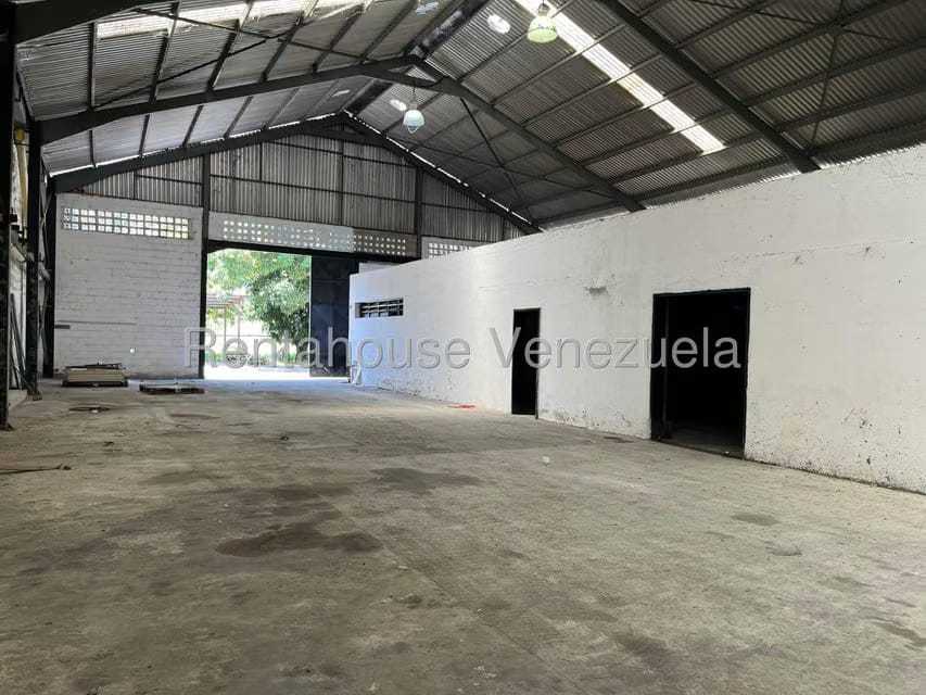 Comercial (Local Comercial) en Alquiler en Zona Industrial San Vicente, Aragua - 17