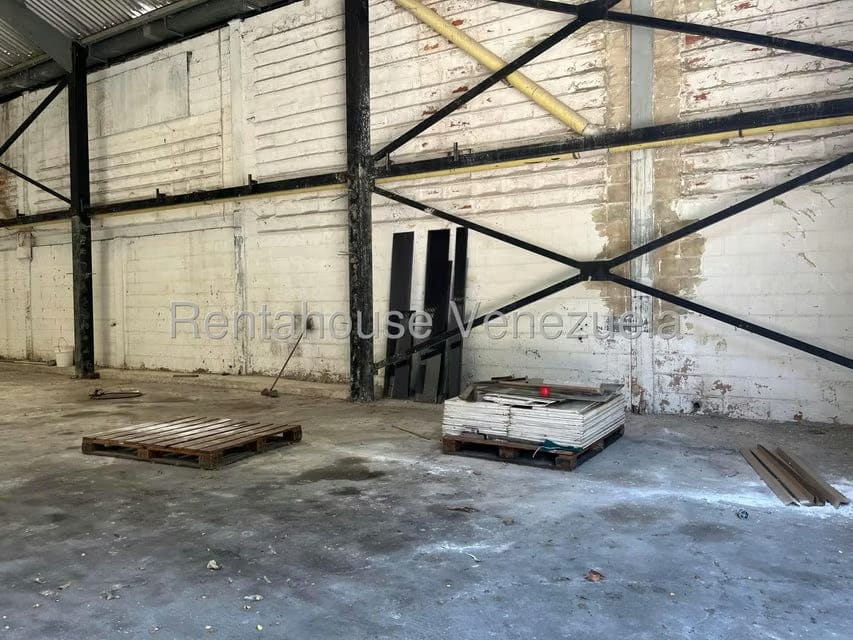Comercial (Local Comercial) en Alquiler en Zona Industrial San Vicente, Aragua - 24