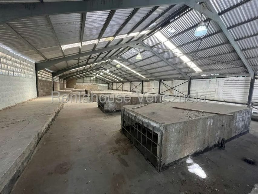 Comercial (Local Comercial) en Alquiler en Zona Industrial San Vicente, Aragua - 25