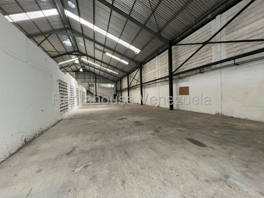 Comercial (Local Comercial) en Alquiler en Zona Industrial San Vicente, Aragua - 8