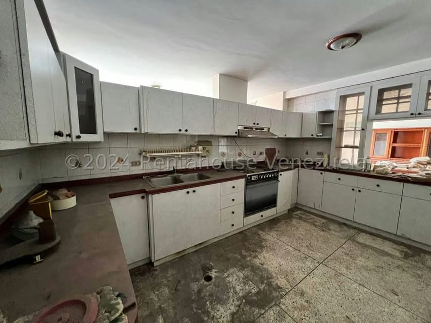 Comercial (Edificio) en Venta en Avenida Páez, Aragua - 29