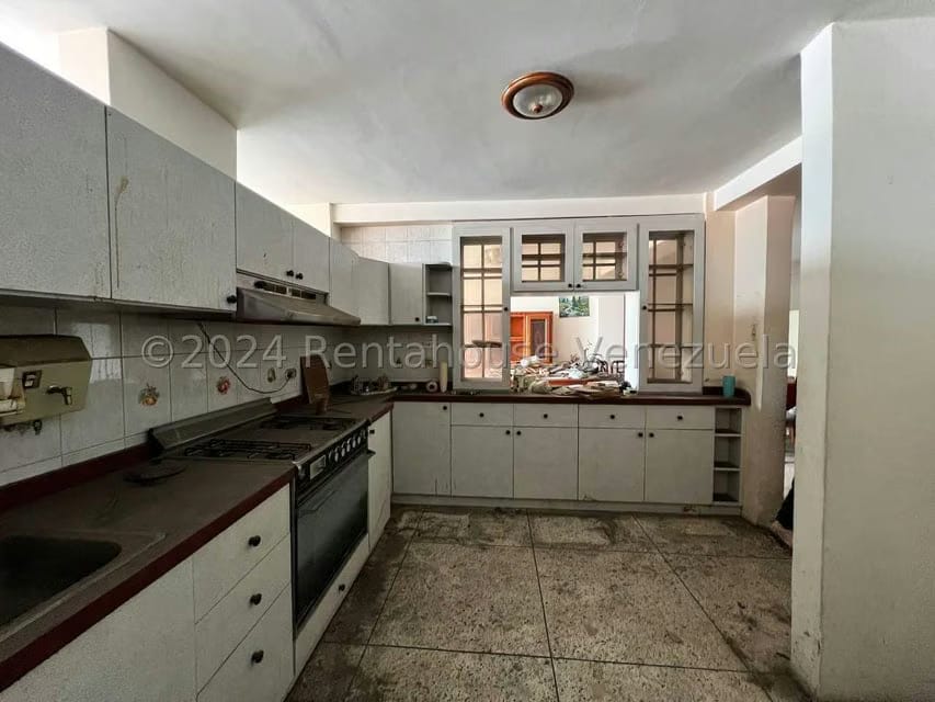 Comercial (Edificio) en Venta en Avenida Páez, Aragua - 30