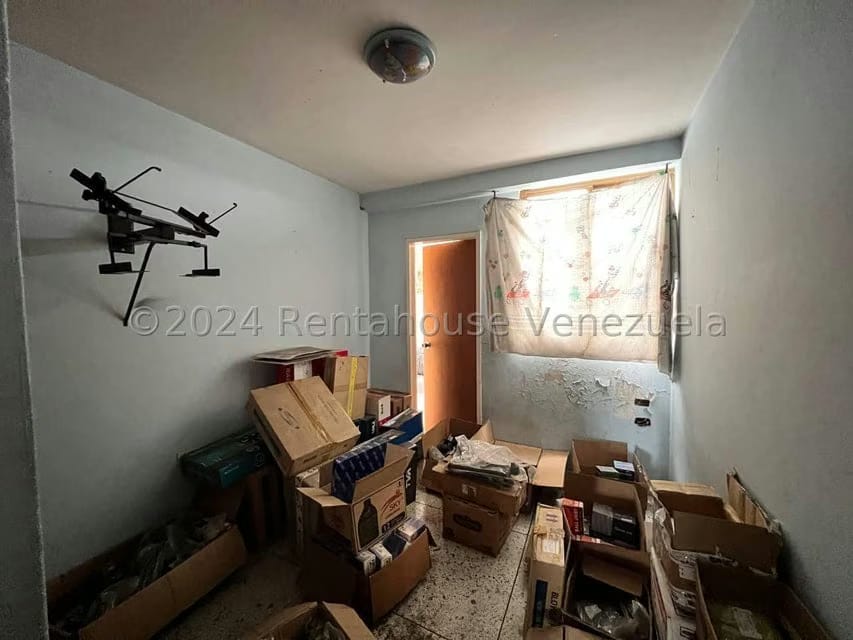 Comercial (Edificio) en Venta en Avenida Páez, Aragua - 34