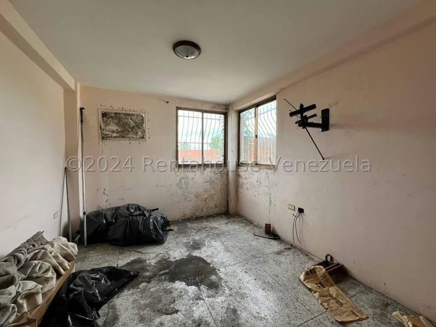 Comercial (Edificio) en Venta en Avenida Páez, Aragua - 42