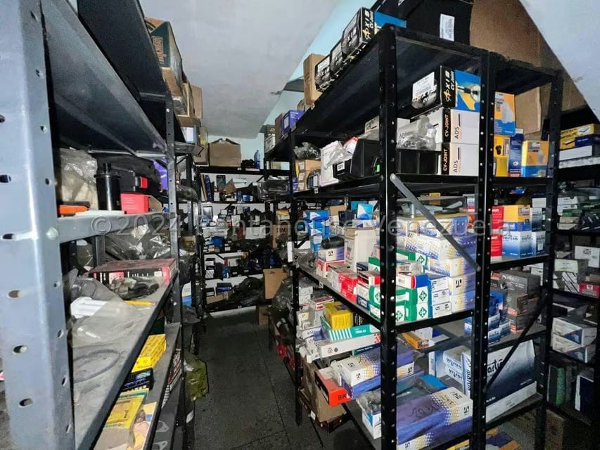 Comercial (Edificio) en Venta en Avenida Páez, Aragua - 7