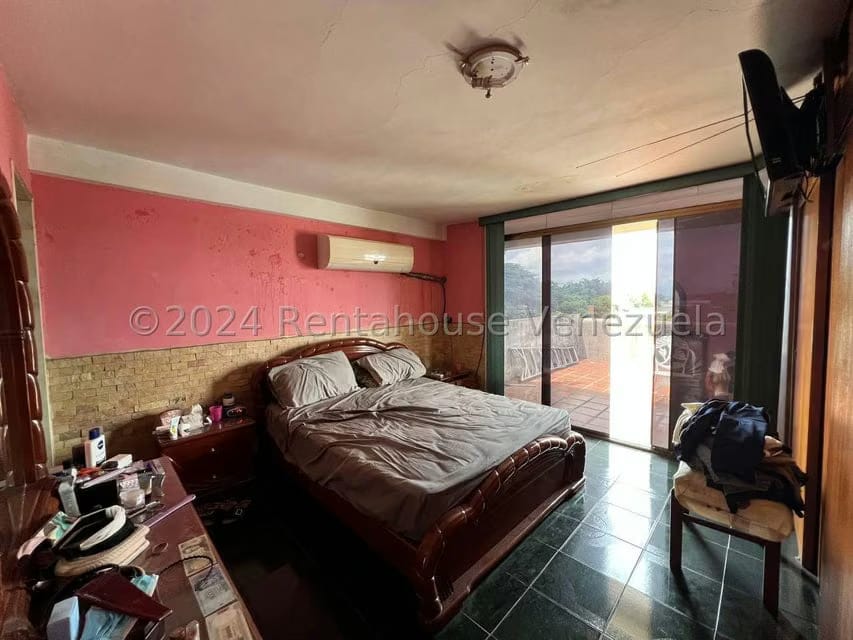 Comercial (Edificio) en Venta en Avenida Páez, Aragua - 93