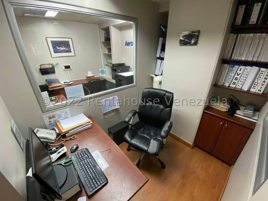 Comercial (Oficina) en Venta en Campo Alegre, Distrito Metropolitano - 16