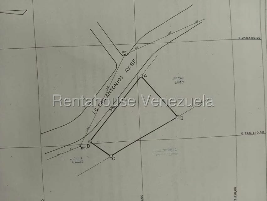 Terreno (Residencial) en Venta en Carretera O, Zulia