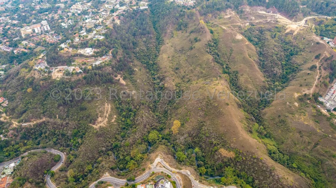 Terreno (Residencial) en Venta en Los Samanes, Distrito Metropolitano - 4