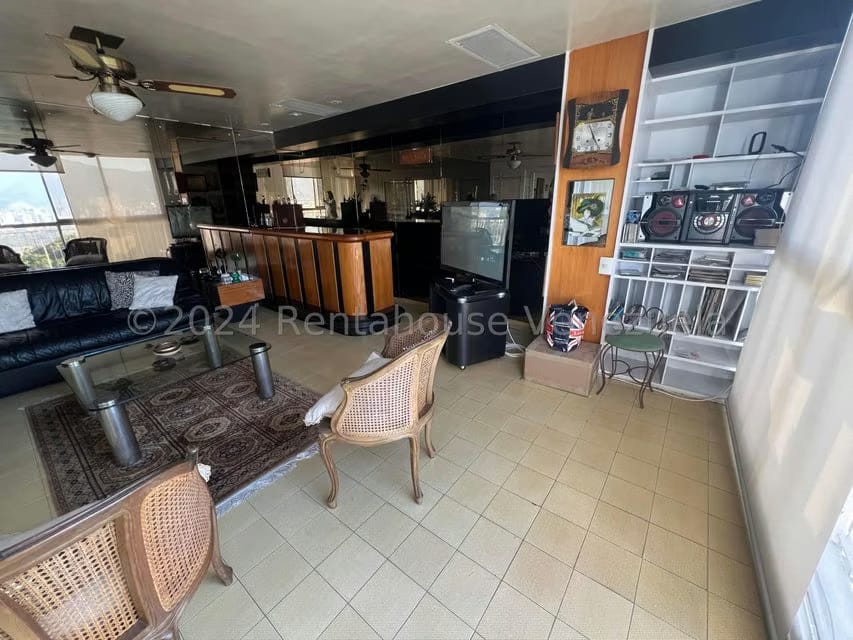 Apartamento (1 Nivel) en Venta en Colinas de Bello Monte, Distrito Metropolitano - 14